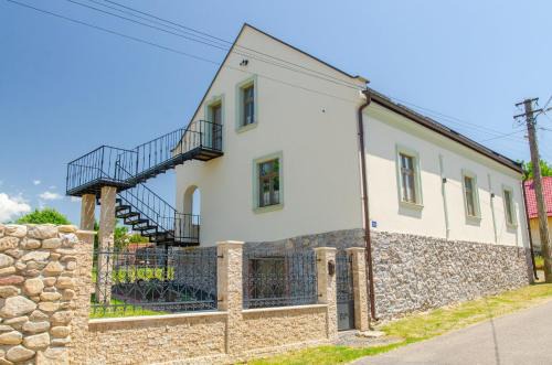 Casa Kresován in Sarmizegetusa
