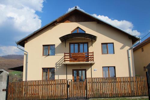 Casa Linistita in Pietroasa