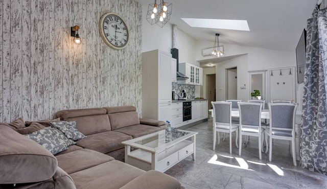 Casa Ma3x Apartment Whitewood, Koper, Slovenia in Koper