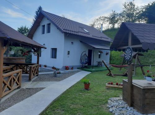Casa Poiana Largului in Poiana Teiului