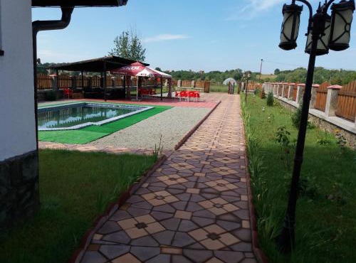 Casa Robi in Peştişani
