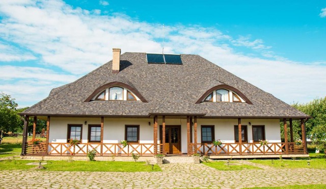 Casa Strabunicului in Partestii de Sus