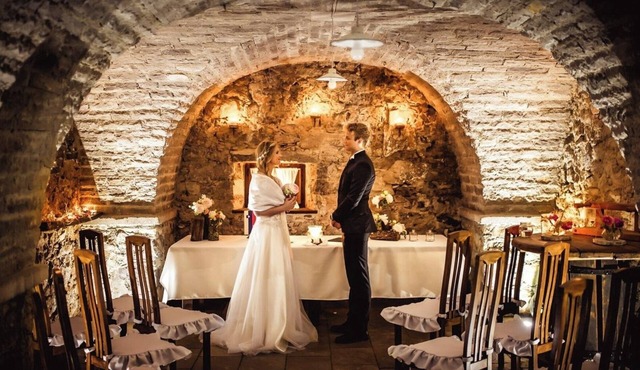 Château Asa–Perfect Location for a Dream Wedding in Utovlje