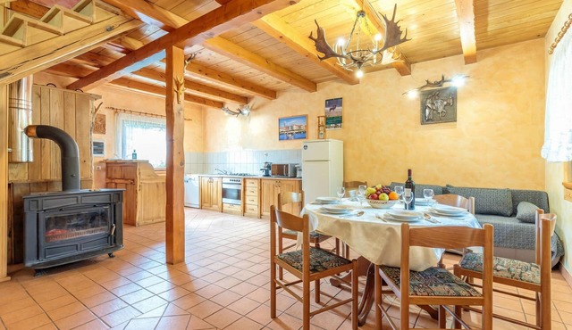 Chalet With Private Whirlpool And Sauna, Zavrh, Croatia in Zavrh
