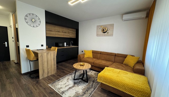 Charming 1-bedroom apartment with WiFi, AC in lovely Vukovar