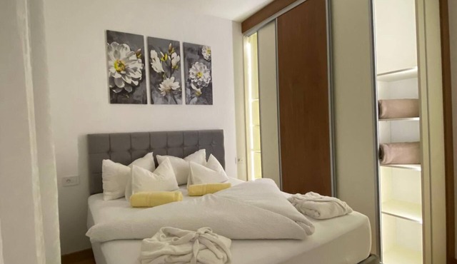 Charming 2-bedroom apartment with AC, WiFi in cool Banjaluka in Banjaluka