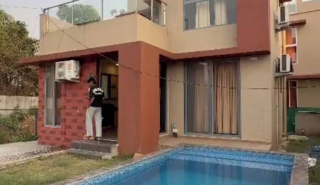 Charming 2-bedroom villa with AC and jacuzzi in beautiful Khopoli in Pali