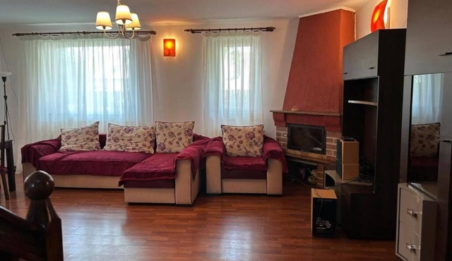 Charming 4-bedroom villa with WiFi and AC in tranquil Balotești, near the Therme in Balotești