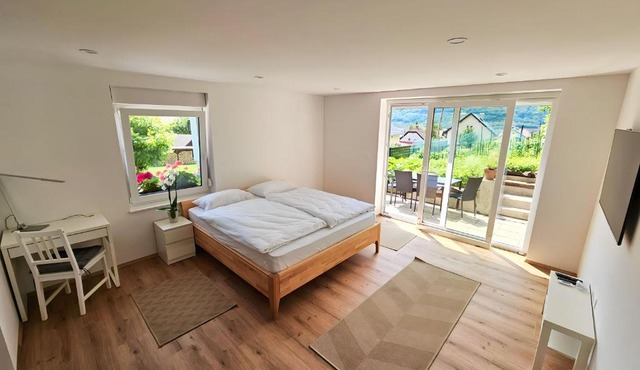 Charming Bella Hideout - Adults Only in Jesenice