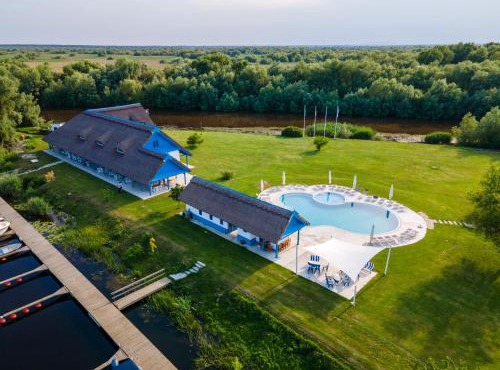 Cherhana Resort in Crisan