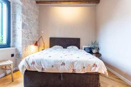 Circle Rooms in Split
