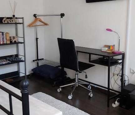 City Center Minimalist Apartment in Oradea