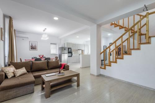 City Gardens Villa in Otopeni