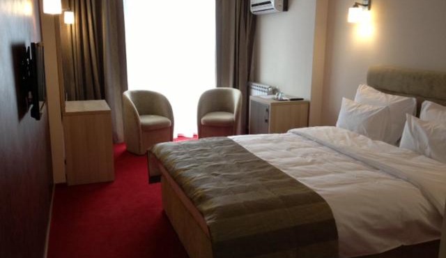 CITY HOTEL & LOUNGE in Slatina