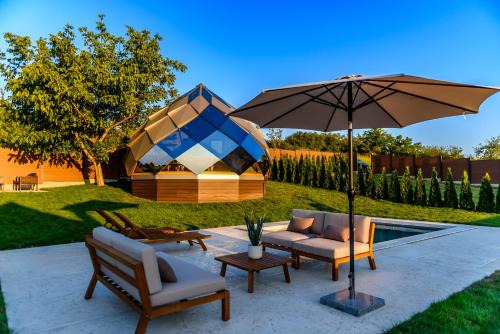 Coco House in Novi Sad