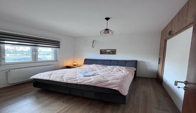 Comfortable 2-Bedroom Apartment Close to Sarajevo Airport - Ilidža in Ilidža