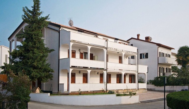 Comfortable and modern apartment in Porec, close to the city center and the beach, pets are welcome in Porec