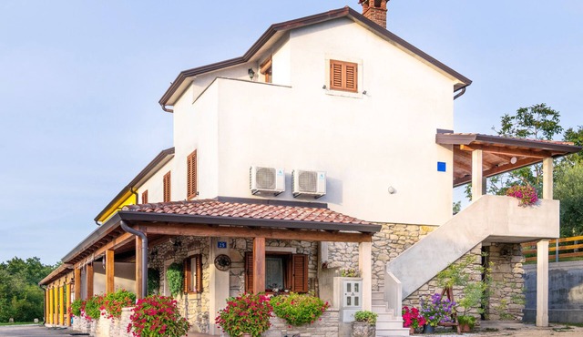 Comfortable Apartment with Attic in a Peaceful Village in Umag
