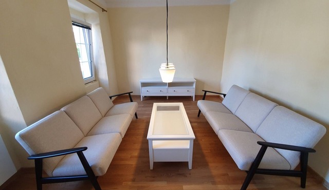 Comfortable Four Bedroom Apartment in Komen in Komen