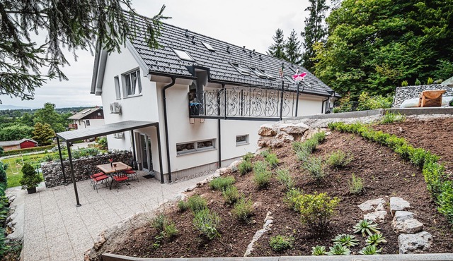Comfortable two bedroom apartment Rozalija in Preddvor