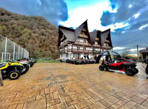 CONACUL VANATORULUI, Borlova - MUNTELE MIC - Enduro Base in Borlova