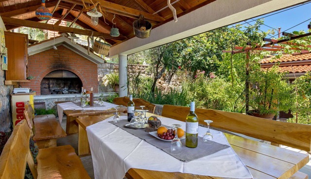 Cosy apartment for 2 guests with WIFI, A/C, TV and terrace