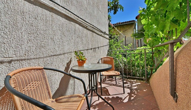 Cosy apartment for 3 people with A/C, WIFI, TV and terrace