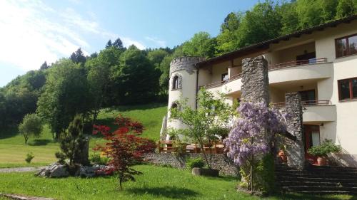 Country house hotel Zlata ribica in Tolmin