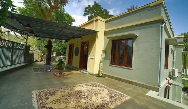 Cozy Bungalow amidst the green jungles in Mount Abu