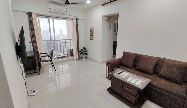 Cozy Fully Furnished 1-bedroom apartment with Kitchen, WiFi in lovely Thane in Thane