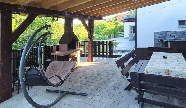 Cozy home in Donji Zvecaj with sauna