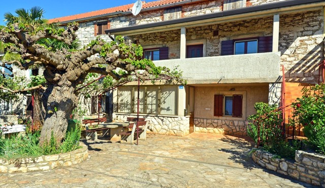 Cute apartment, Milena, Biribaci-Umag, with two balconies, garden, Wi-Fi