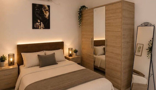 Deluxe Two-Bedroom Apartment with Balcony in Bucharest
