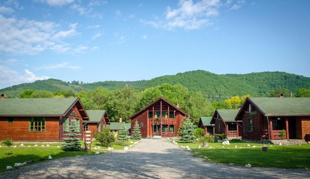 Desag Resort in Sub Cetate
