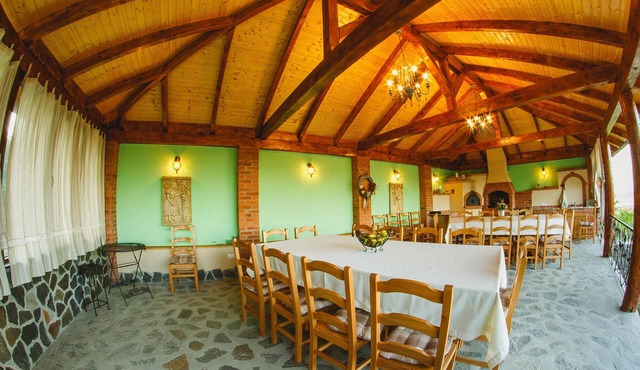 Discover the peace and tranquility at Vineyard Chalet. in Apoldu de Sus