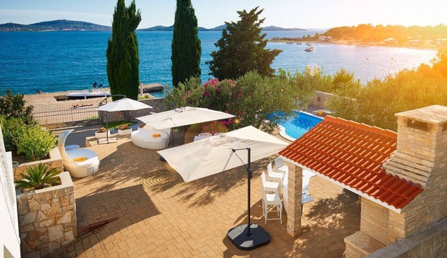 Divine Stylish Villa Surrounded By Mother Nature