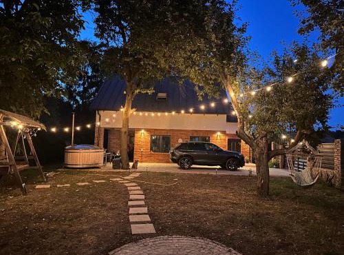 Dock Cottage House in Moldovenesti