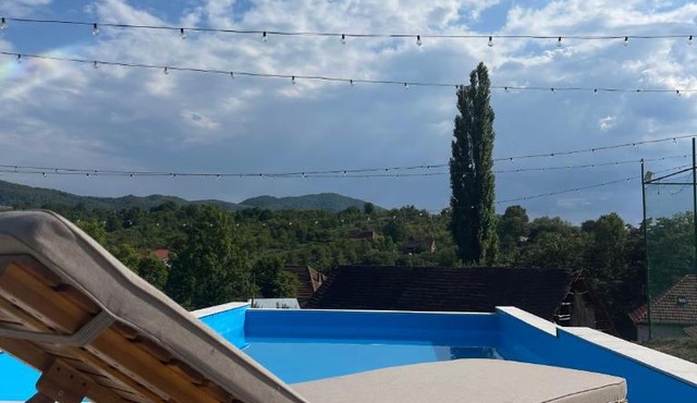 Domeniul Bondarelului in Orastioara de Sus
