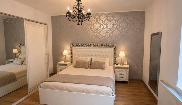 Elegant Boutique Apartment with Luxury Bedroom in Bucharest