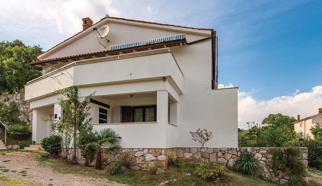 Elegant Brsec Apartments with Sea View - Three Bedroom Apartment with Sea View