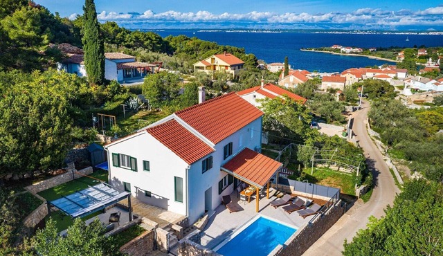 Elegant Coastal Retreat in Lukoran