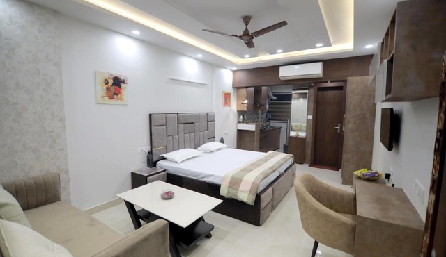 Elegant Studio Apartment in Central Delhi in New Delhi