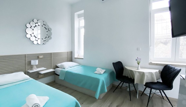En-suite Iris on Rokova Street