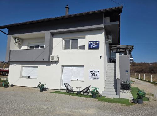 ENA 1&2 apartments-free parking 2200 m2-truck,trailer,boats friendly-EASY D1 access