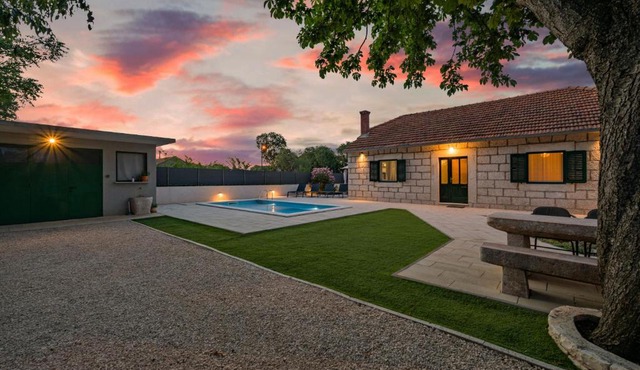 Experience VILLAGE LIFE - Jokini Dvori with private pool