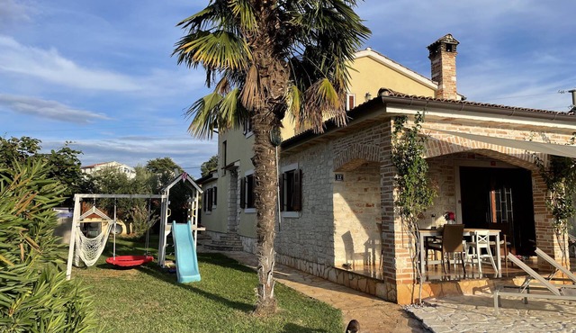 Family-friendly vacation home in a quiet location not far from Porec in Stranici kod Nove Vasi