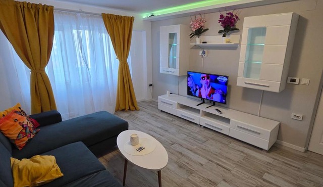 Family friendly apartment with 3 rooms and 2 bathrooms in Corabia in Corabia