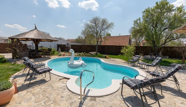 Family friendly house with a swimming pool Bogatić, Krka (K-17168)