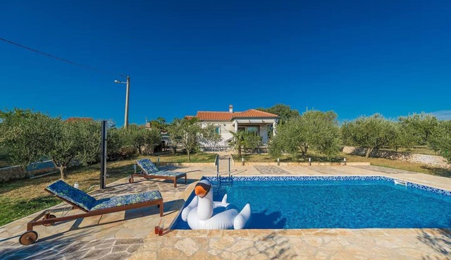 Family friendly house with a swimming pool Zemunik Gornji, Zadar (K-27166)