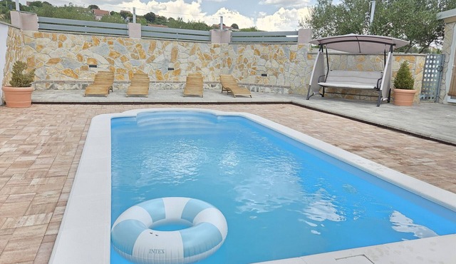Family Home Iskra